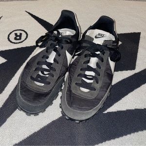 RARE Black Nike Waffle Racer 2019 Mens Size 10 Great Condition